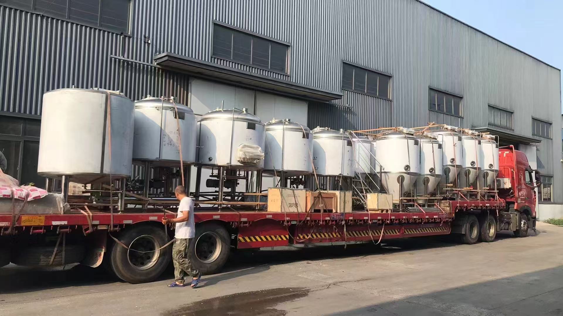 房山精酿啤酒设备厂—精酿啤酒设备制造：传承工艺与创新科技的交融